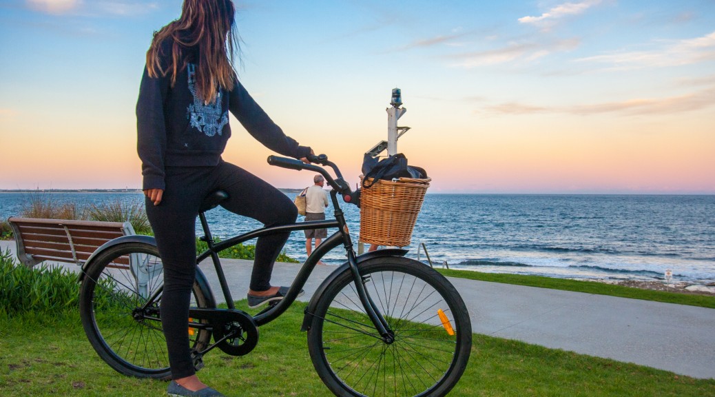 Miss Sara Beach Cruising in Cronulla