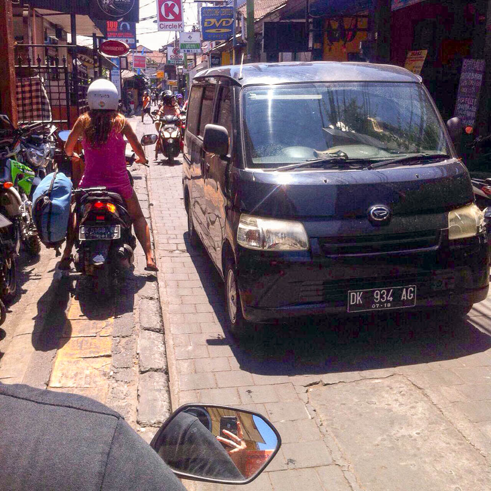 the-sidewalk-secrets-photography-cronulla-bali-indonesia-medewi-kuta-2392