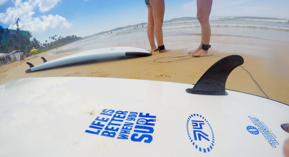 the-sidewalk-secrets-surf-travel-blog-sri-lanka-welligama-surf-instructor-8