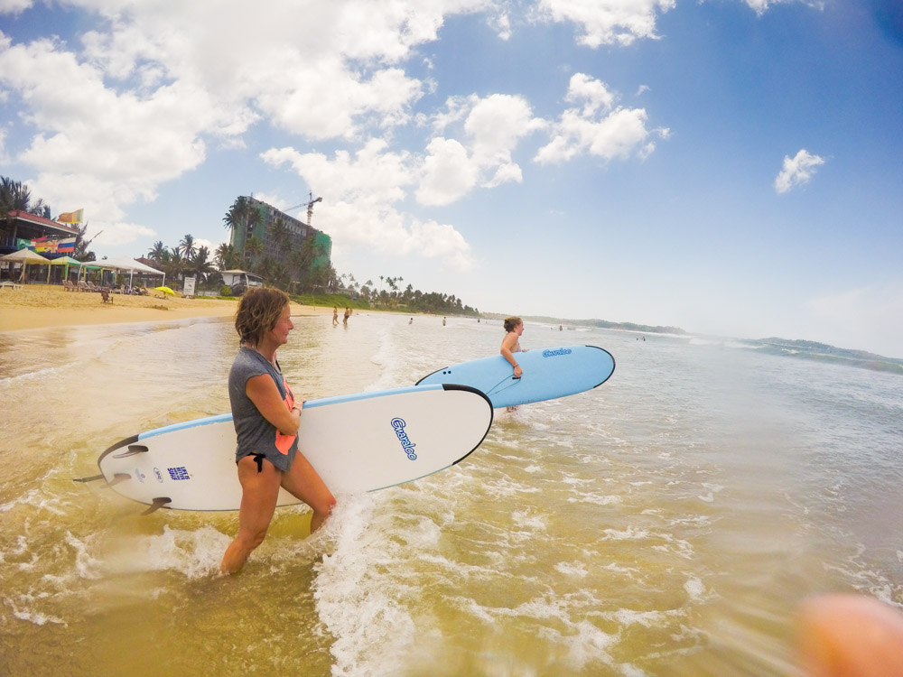 the-sidewalk-secrets-surf-travel-blog-sri-lanka-welligama-surf-instructor-9