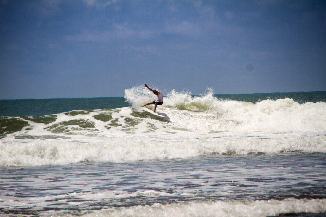 surf-bums-in-sri-lanka-living-the-dream-arugam-bay-8